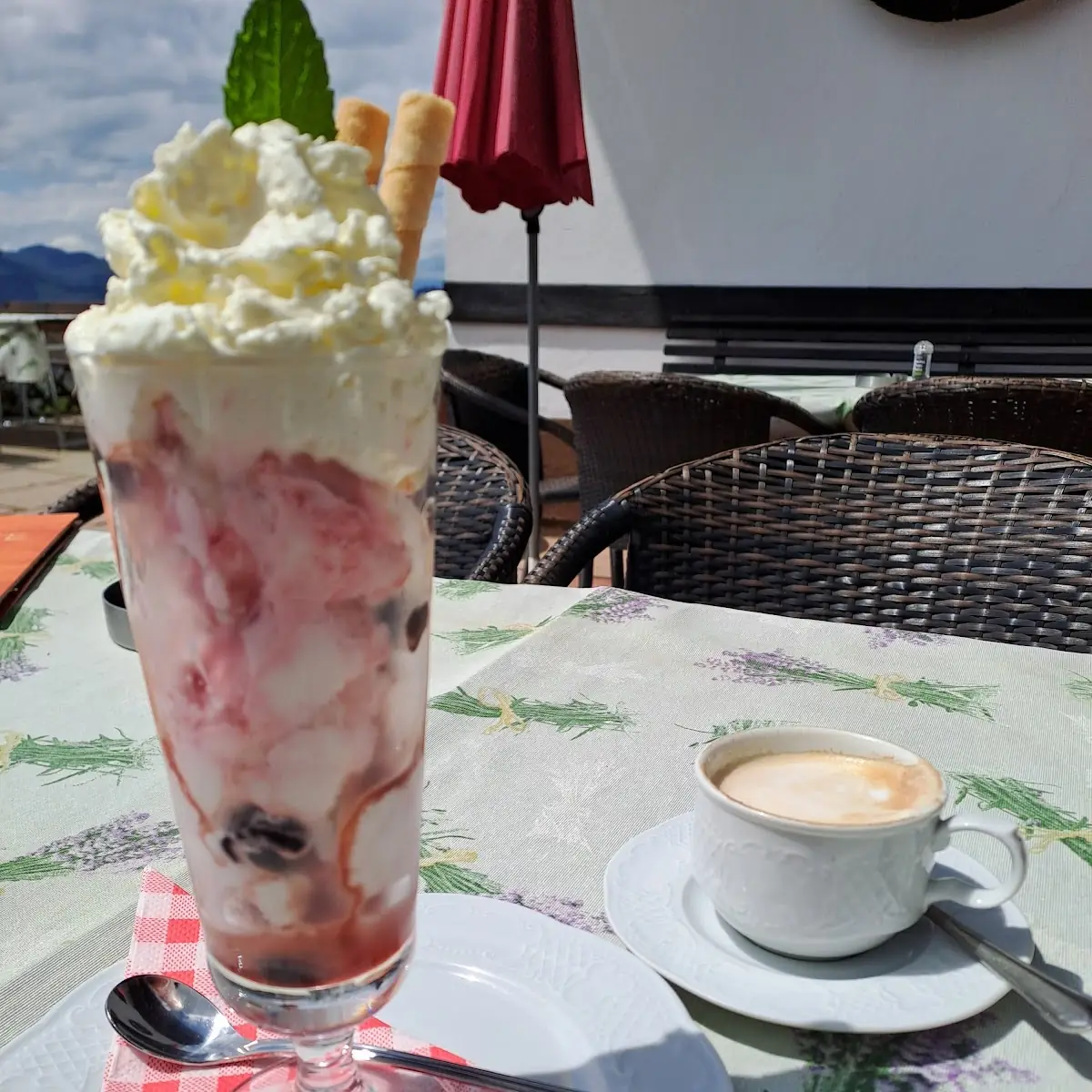 Essen und Trinken photo 2