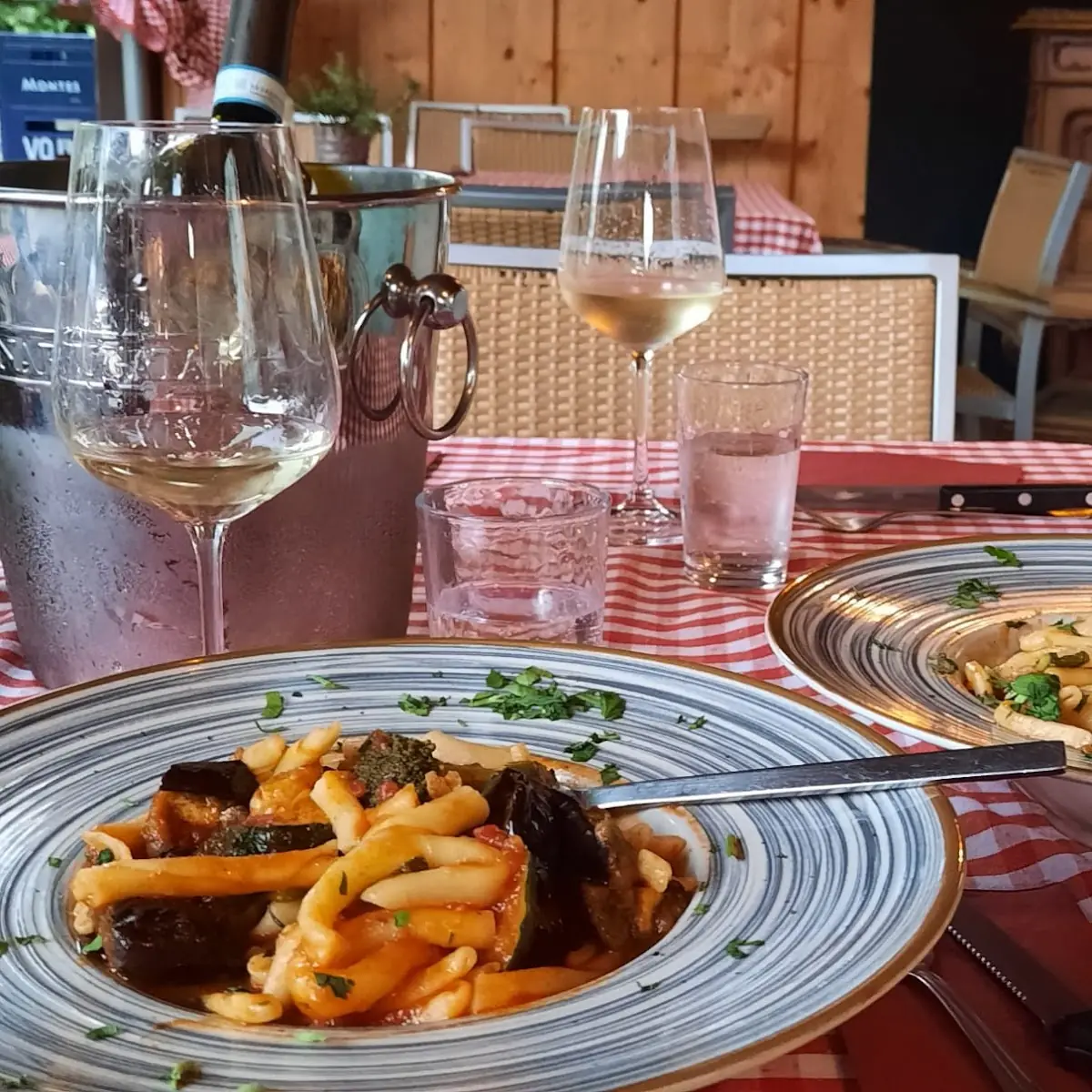 Essen und Trinken photo 3
