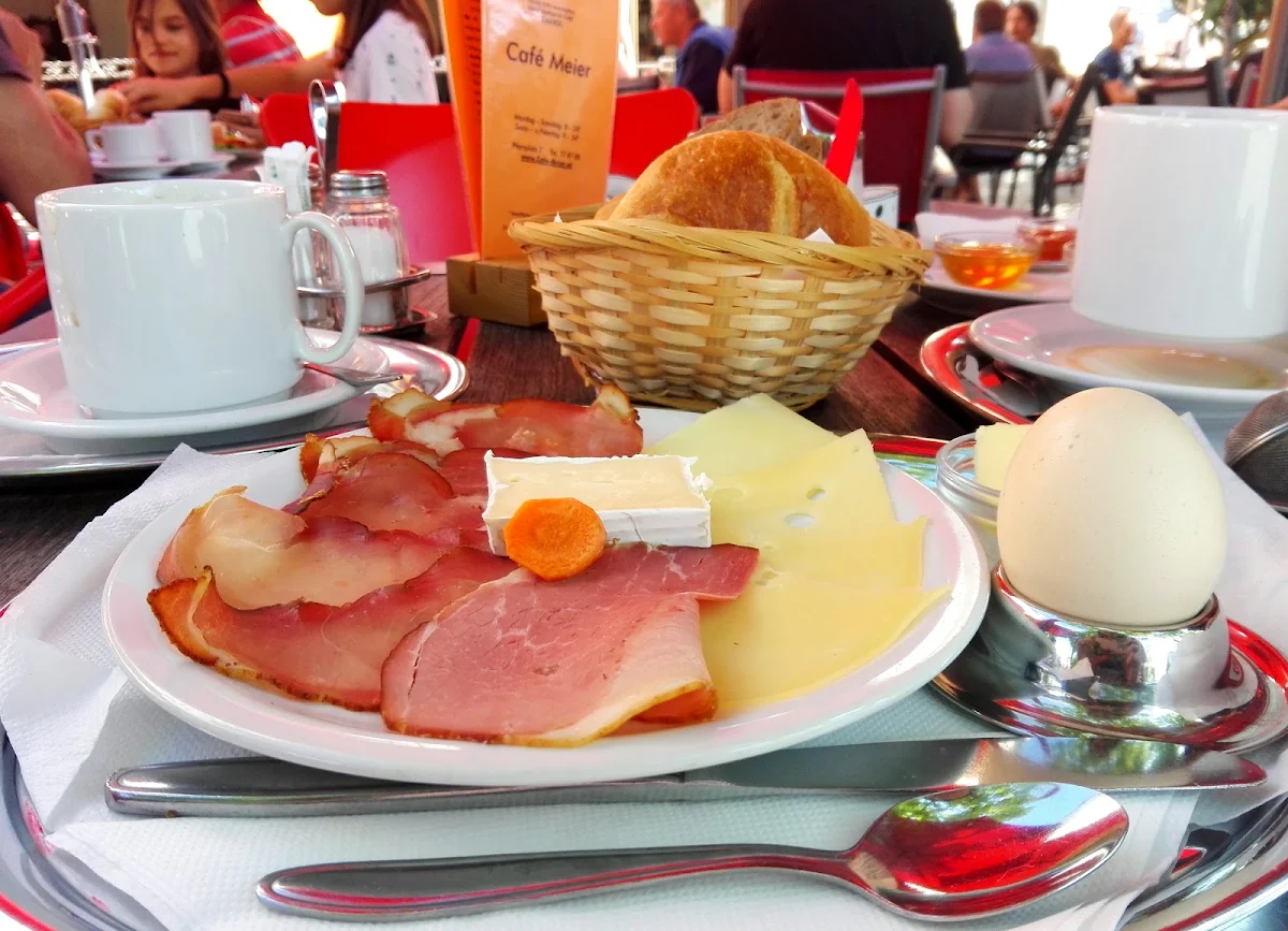Essen und Trinken photo 1