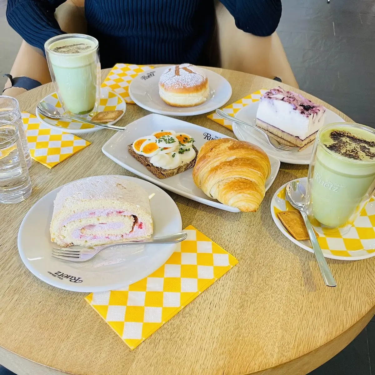 Essen und Trinken photo 3