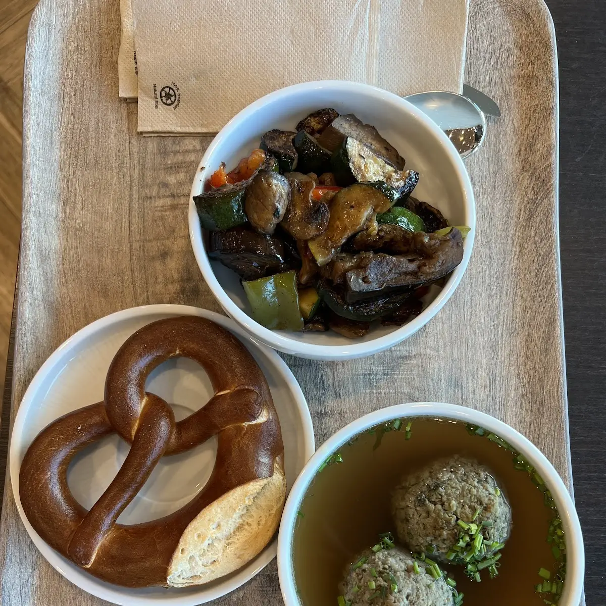 Essen und Trinken photo 1