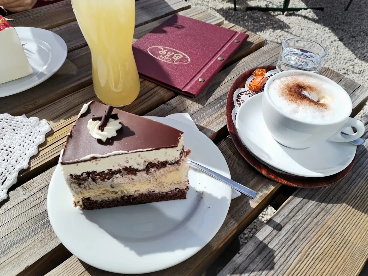 Essen und Trinken photo 2