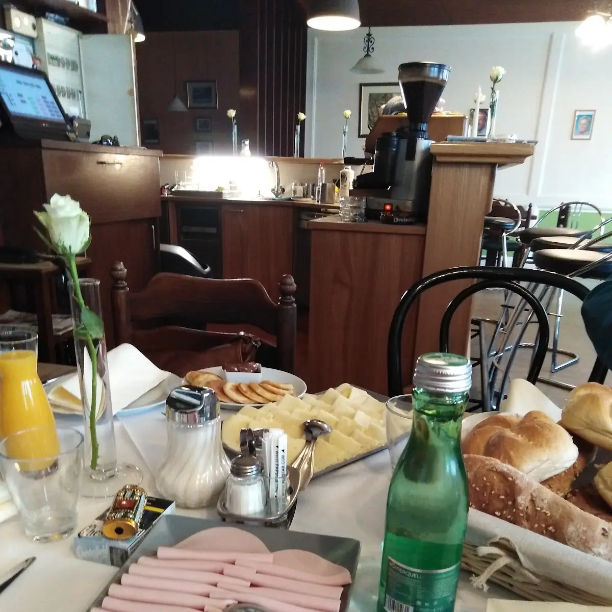 Essen und Trinken photo 2