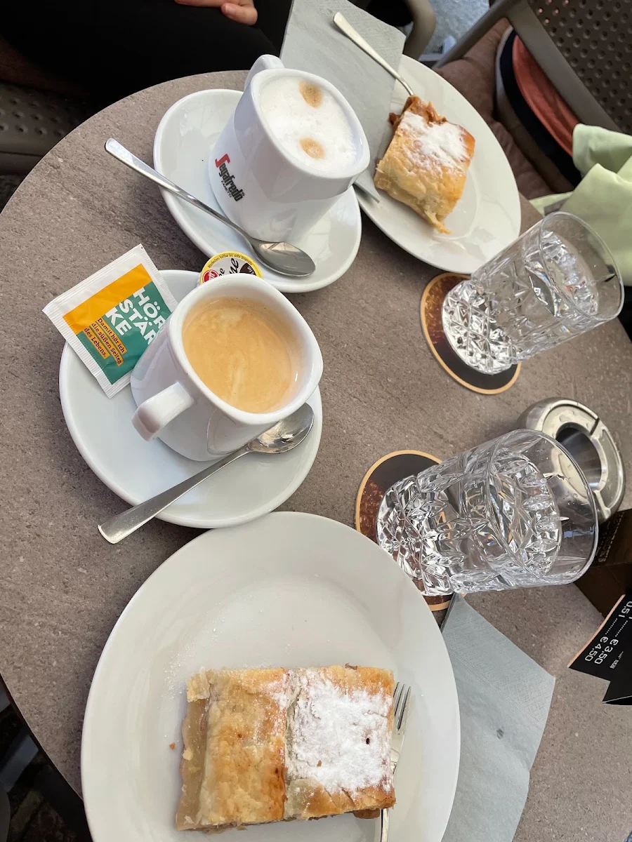 Essen und Trinken photo 3