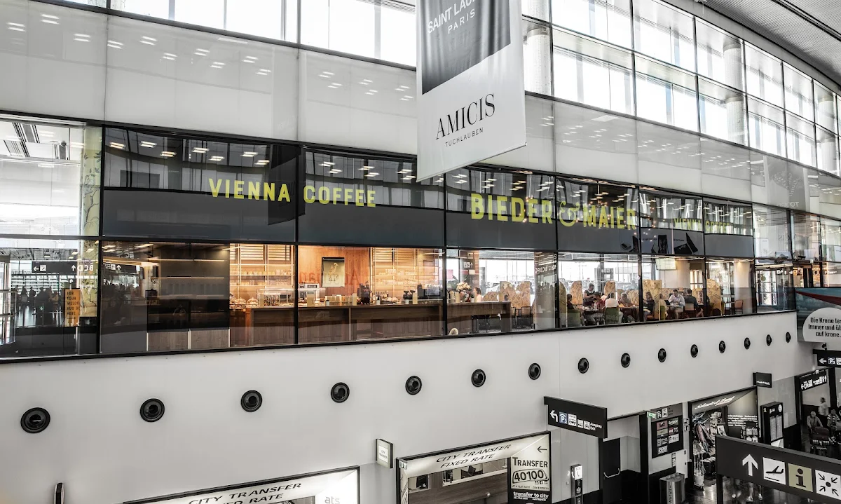 Bieder & Maier Flughafen Wien Titelbild