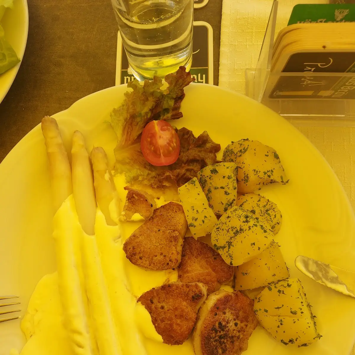 Essen und Trinken photo 3