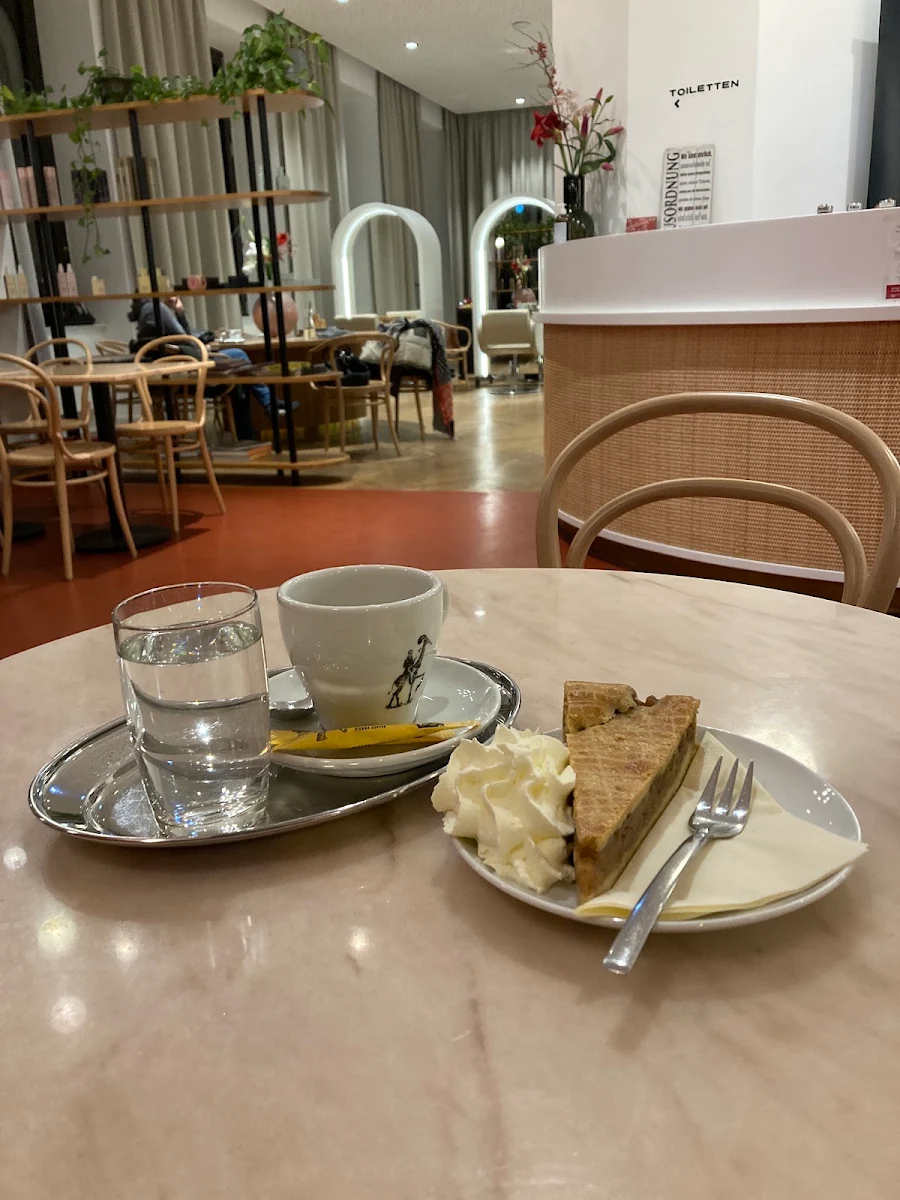 Essen und Trinken photo 8