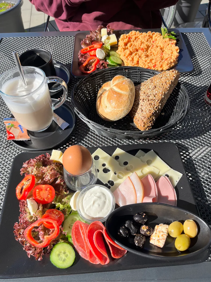 Essen und Trinken photo 2