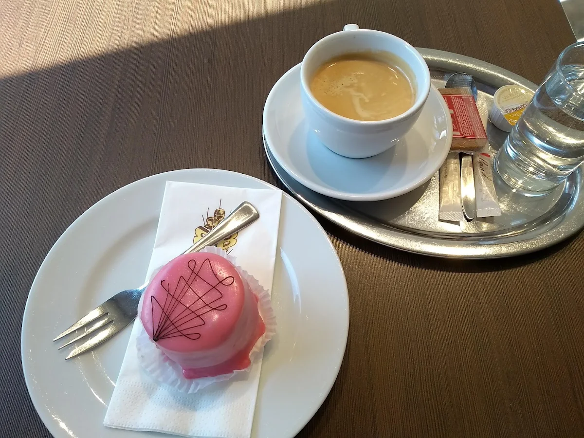 Essen und Trinken photo 3