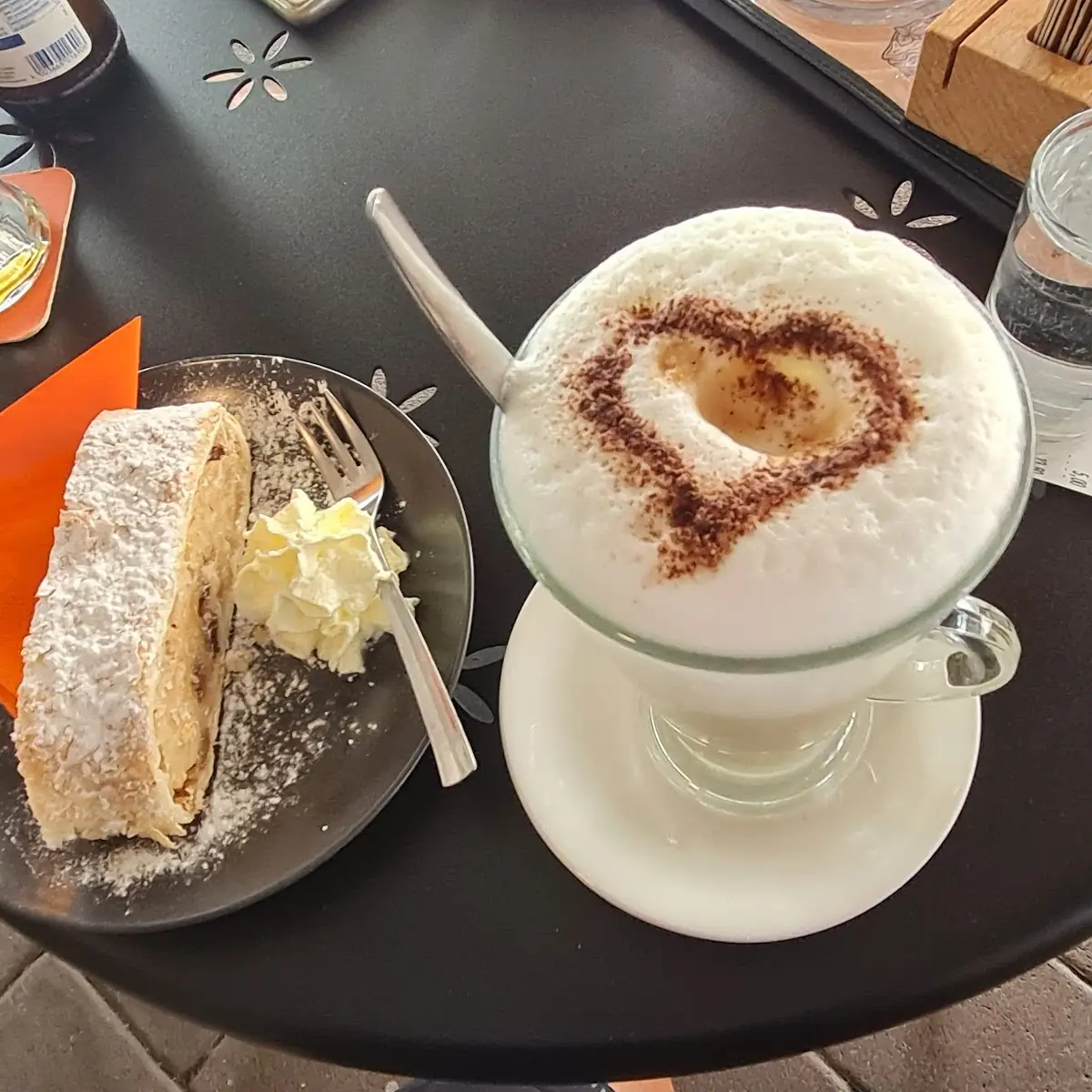 Essen und Trinken photo 2