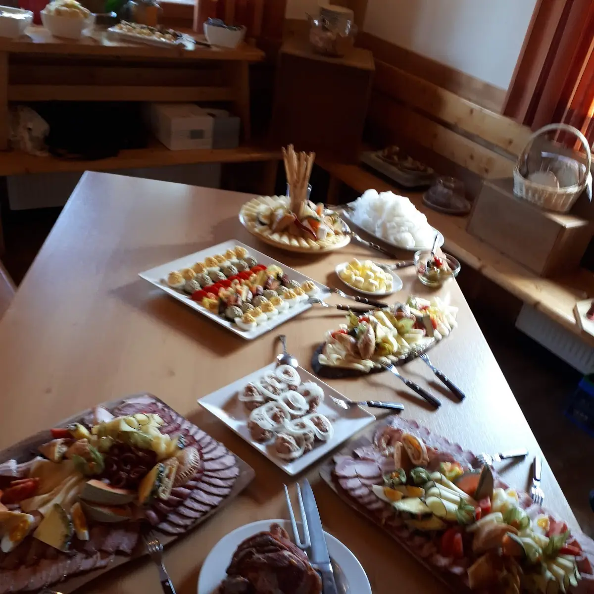 Essen und Trinken, Jenichl most & mehr