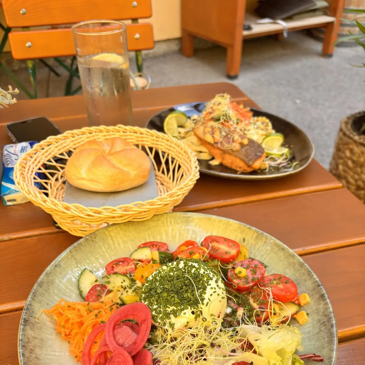 Essen und Trinken photo 2