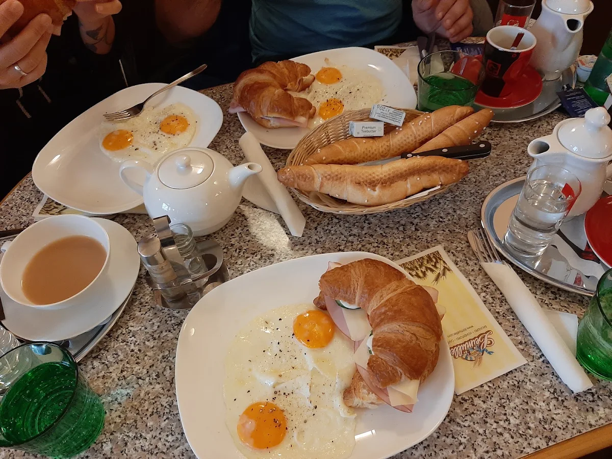 Essen und Trinken photo 2