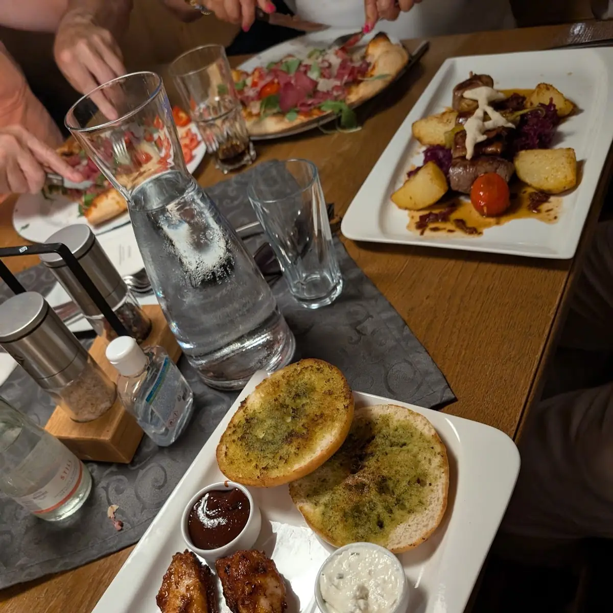 Essen und Trinken, Dorfstubn Jochberg - Zimmer und Restaurant