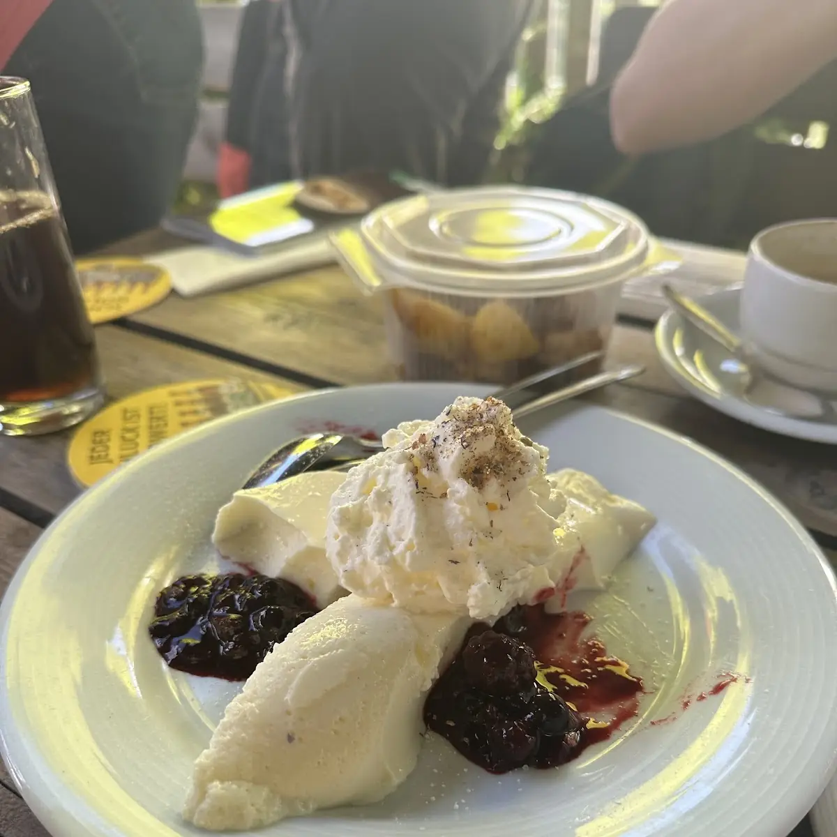Essen und Trinken photo 2