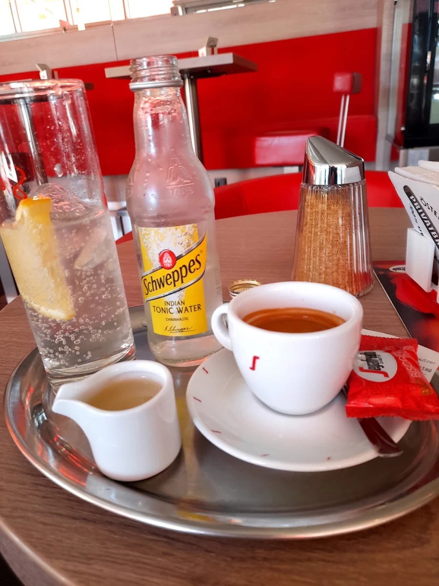 Essen und Trinken photo 1