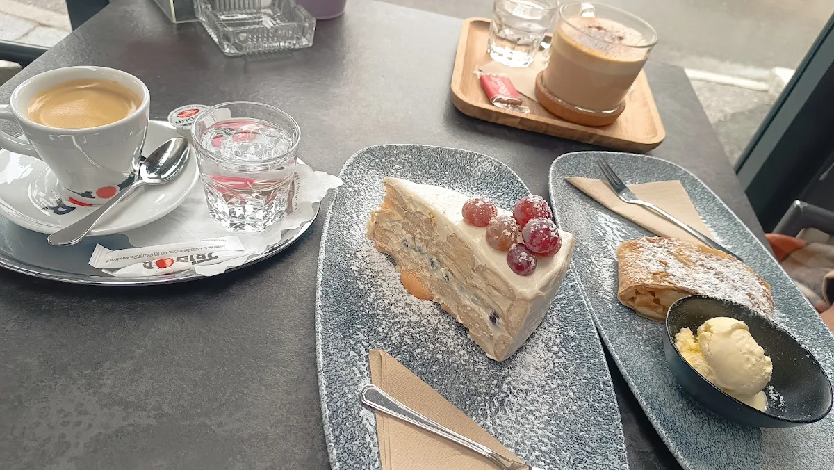 Essen und Trinken photo 1