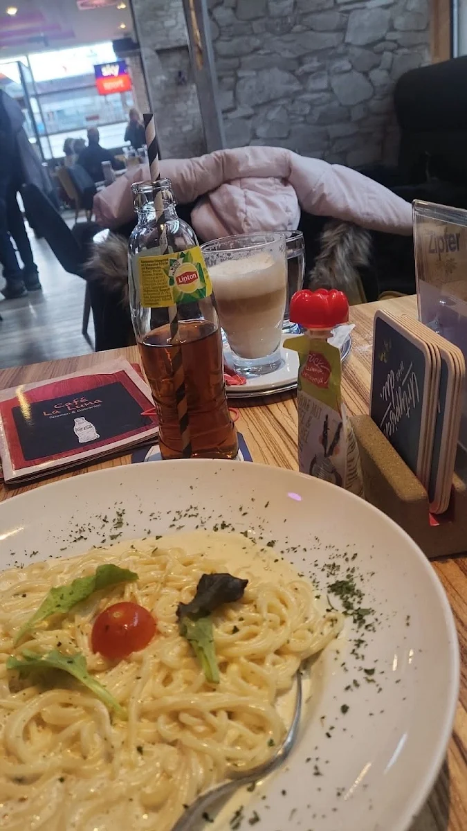Essen und Trinken photo 3