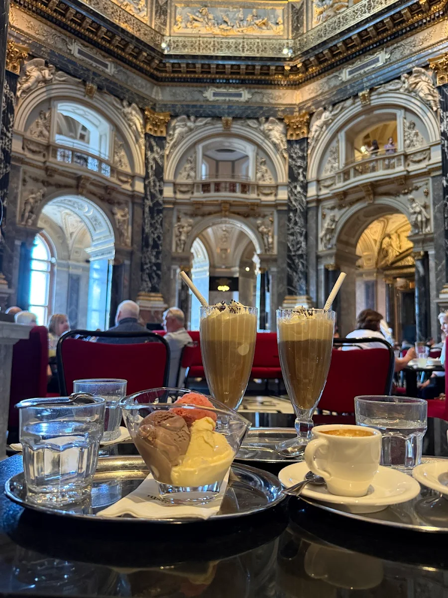 Essen und Trinken photo 3