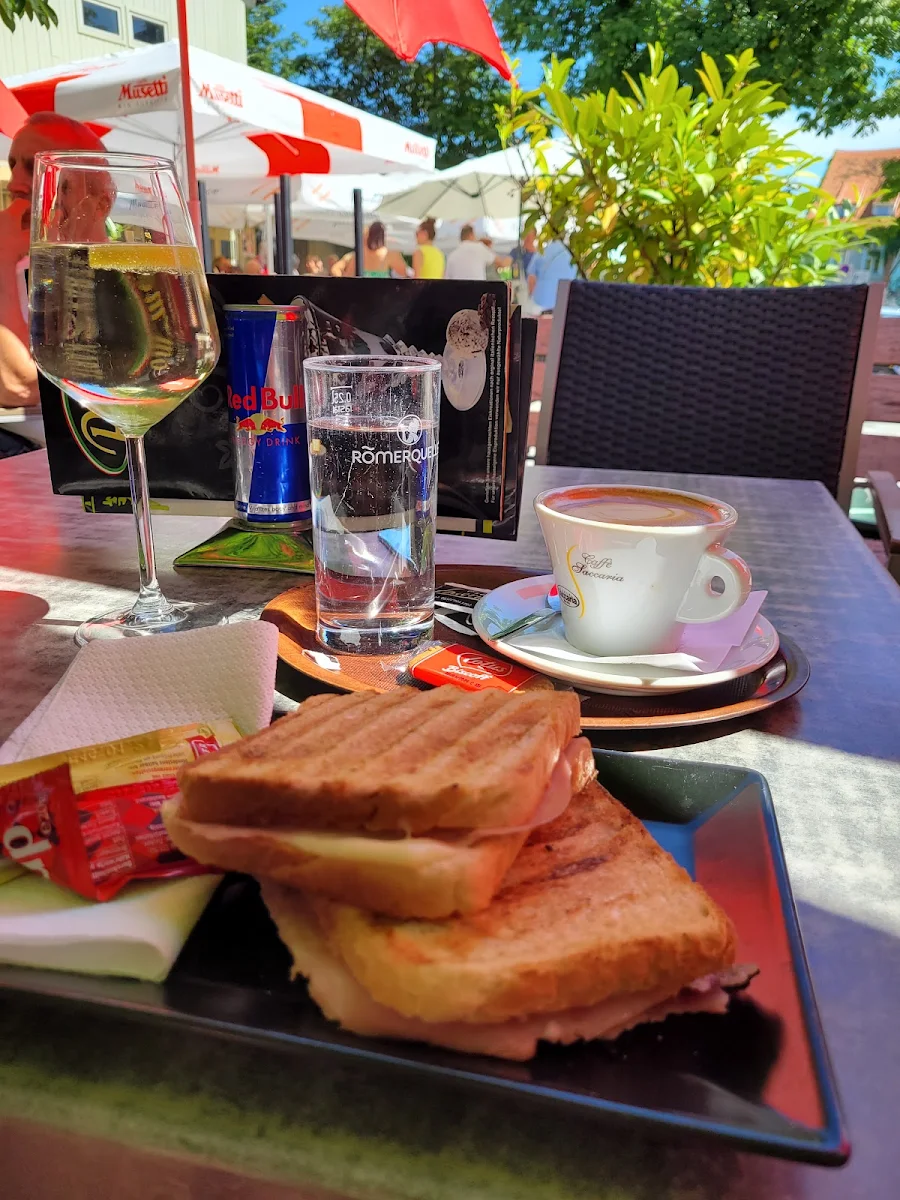 Essen und Trinken photo 3