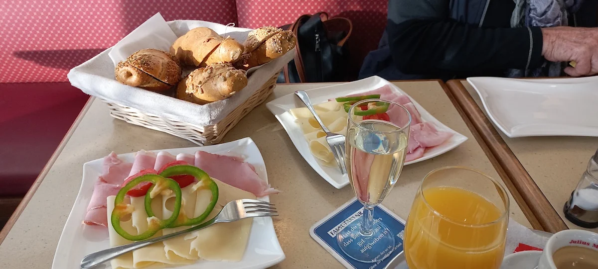 Essen und Trinken photo 4