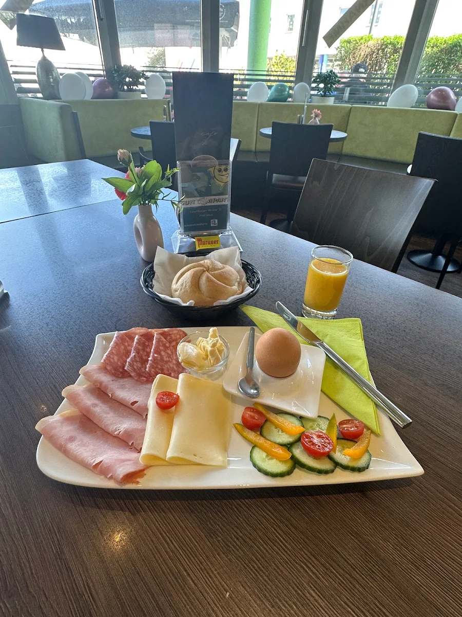 Essen und Trinken photo 1
