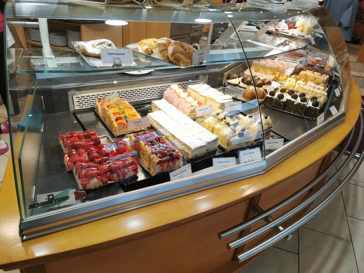 Atmosphäre, Café-Konditorei Poissl