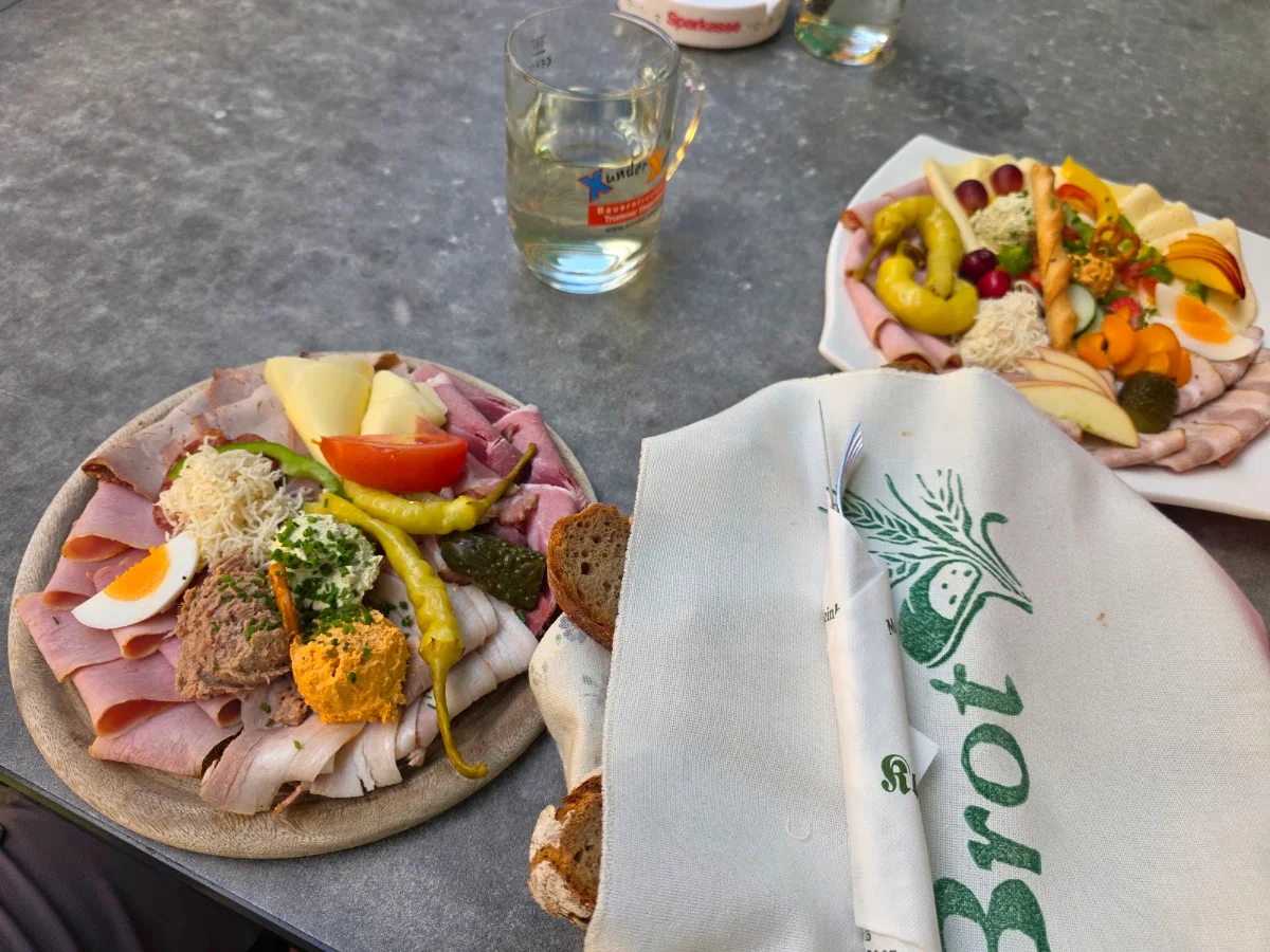 Essen und Trinken photo 3