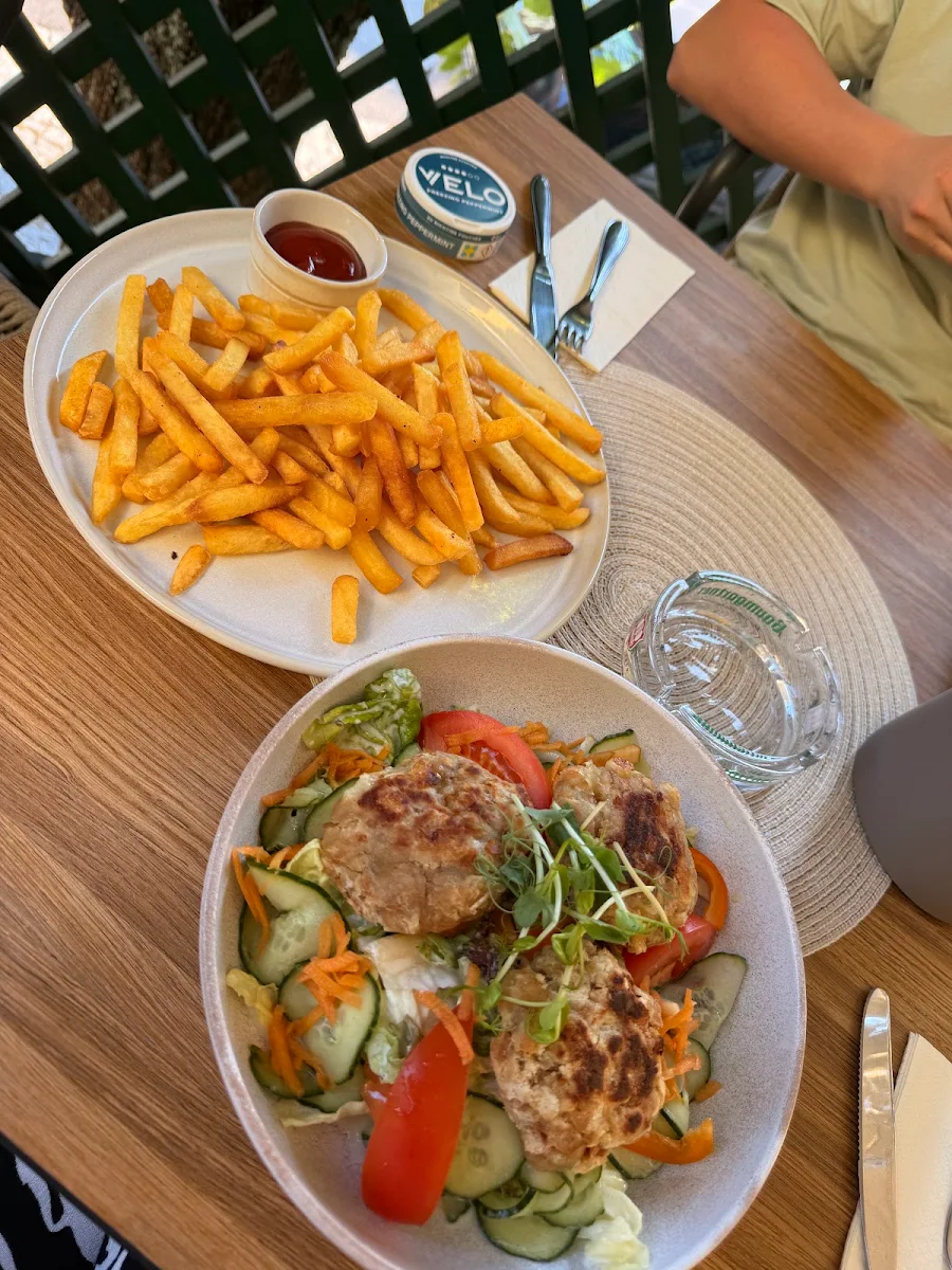 Essen und Trinken photo 3