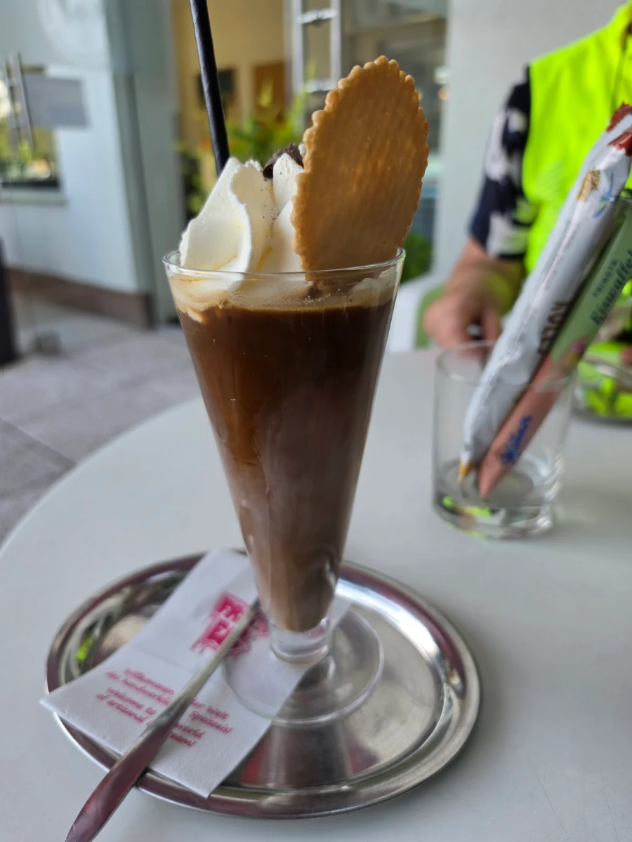 Essen und Trinken photo 3