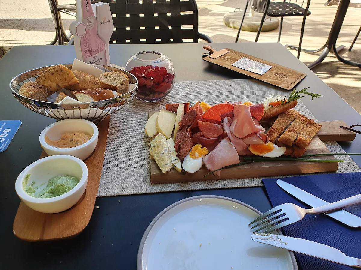 Essen und Trinken photo 3