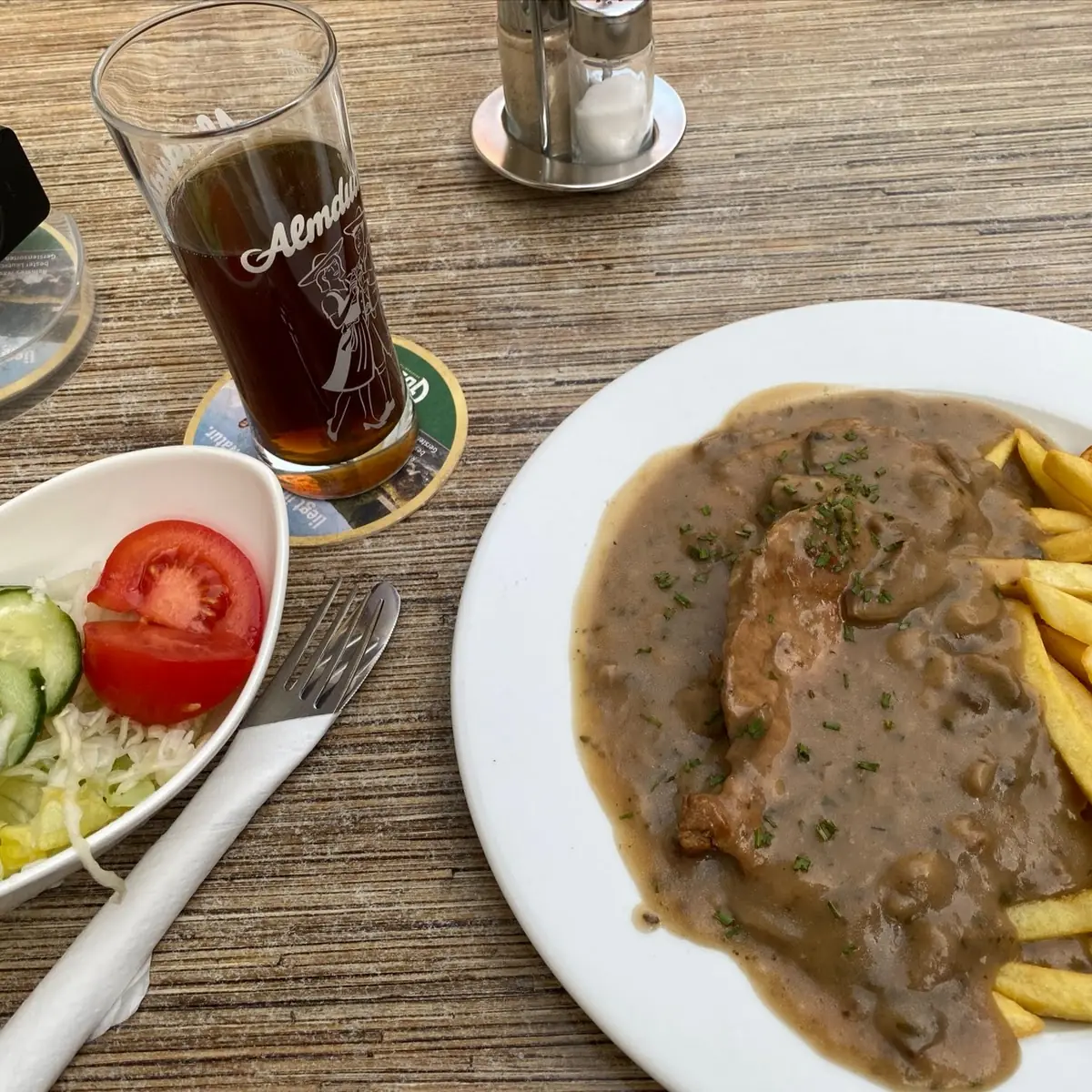 Essen und Trinken photo 2