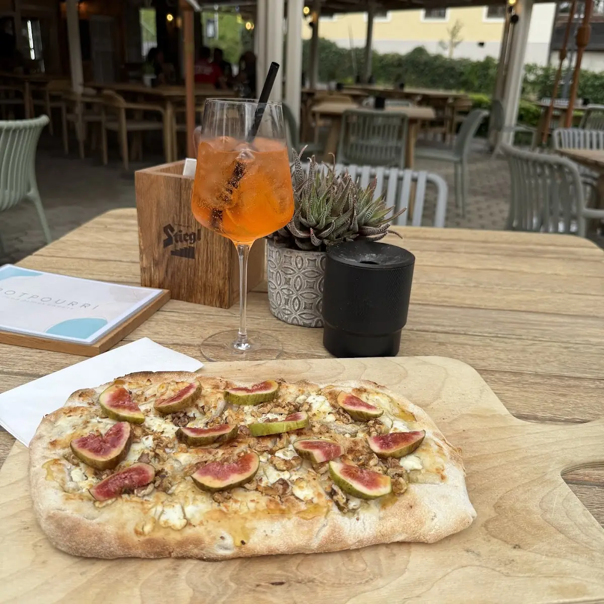 Essen und Trinken photo 2