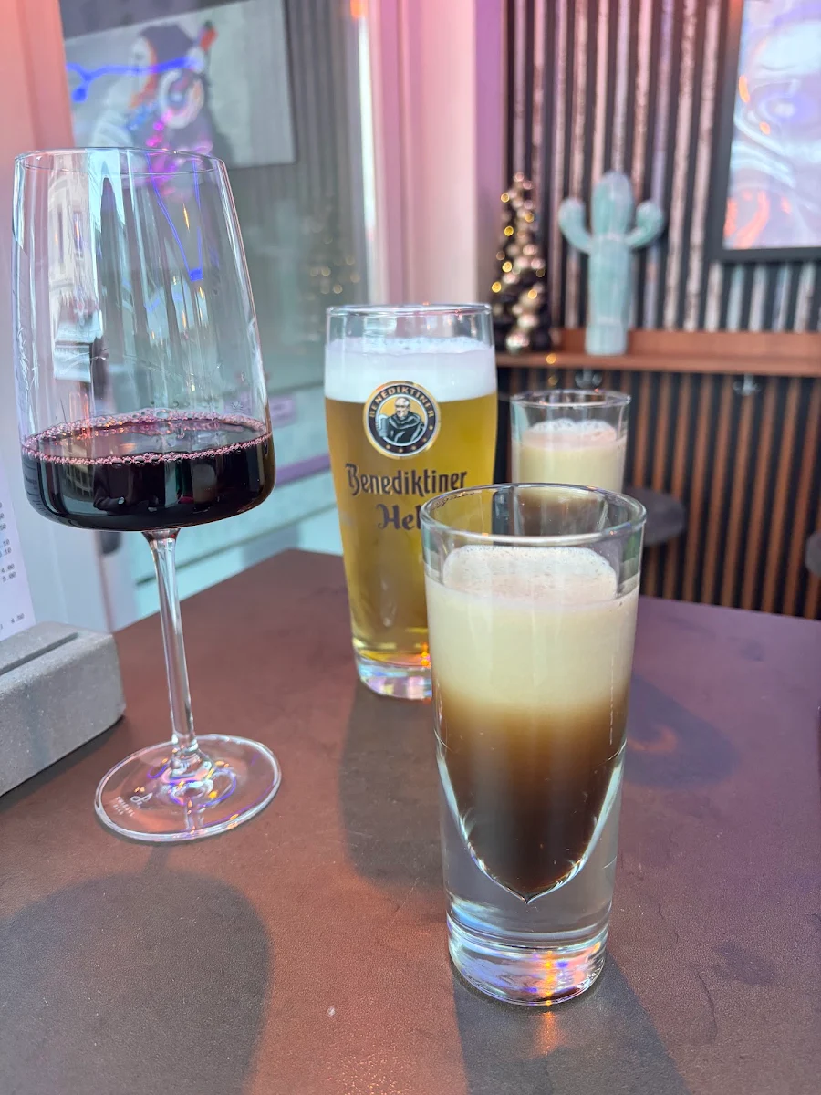 Essen und Trinken photo 2