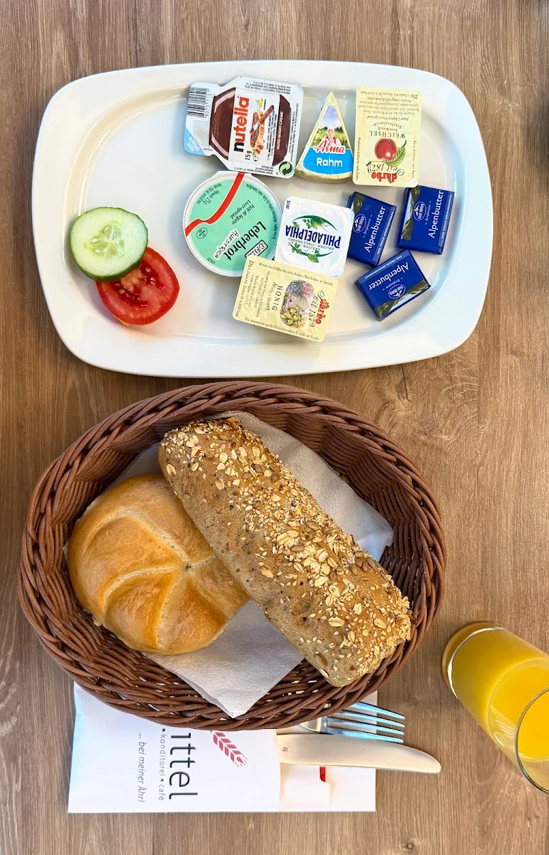 Essen und Trinken photo 1