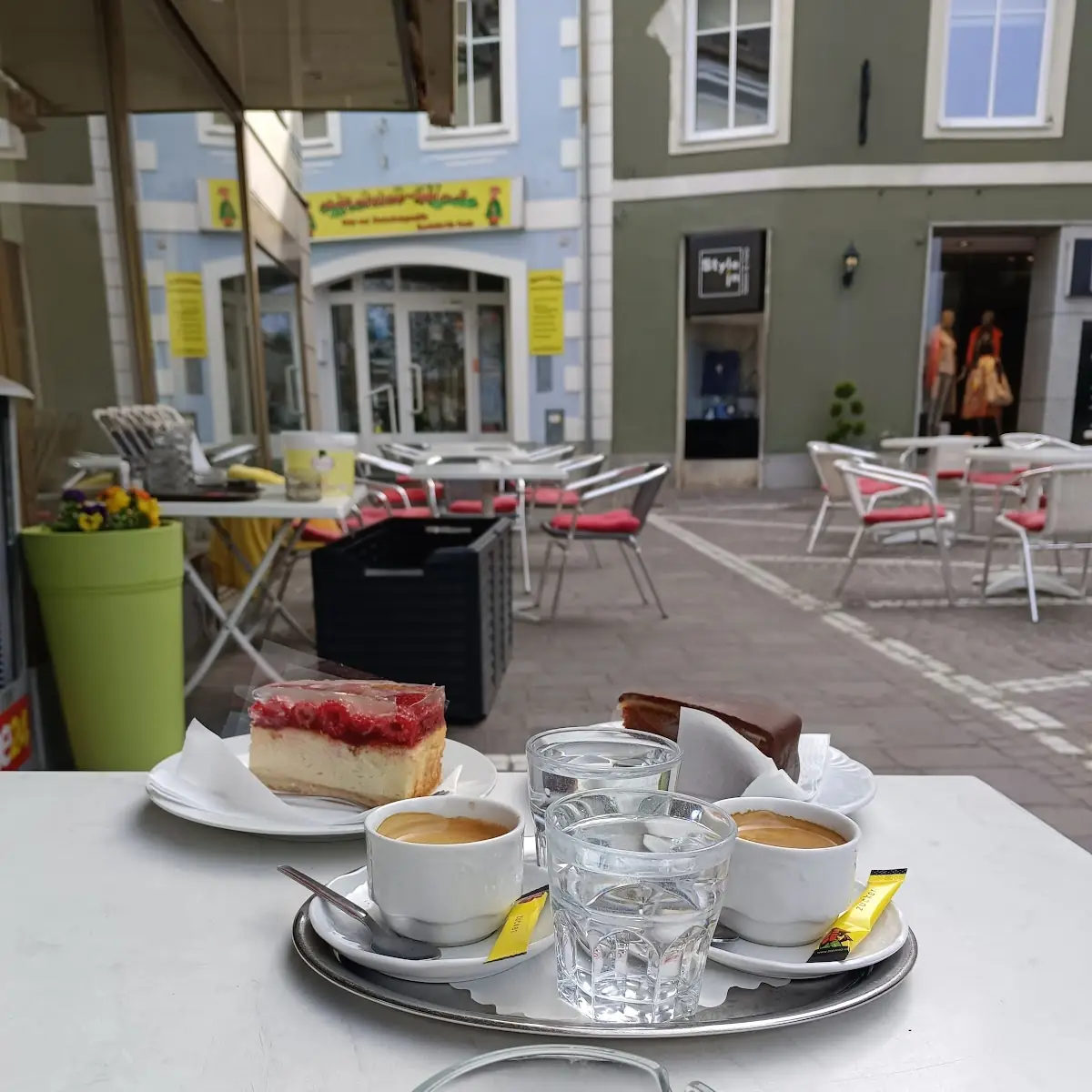 Essen und Trinken photo 3