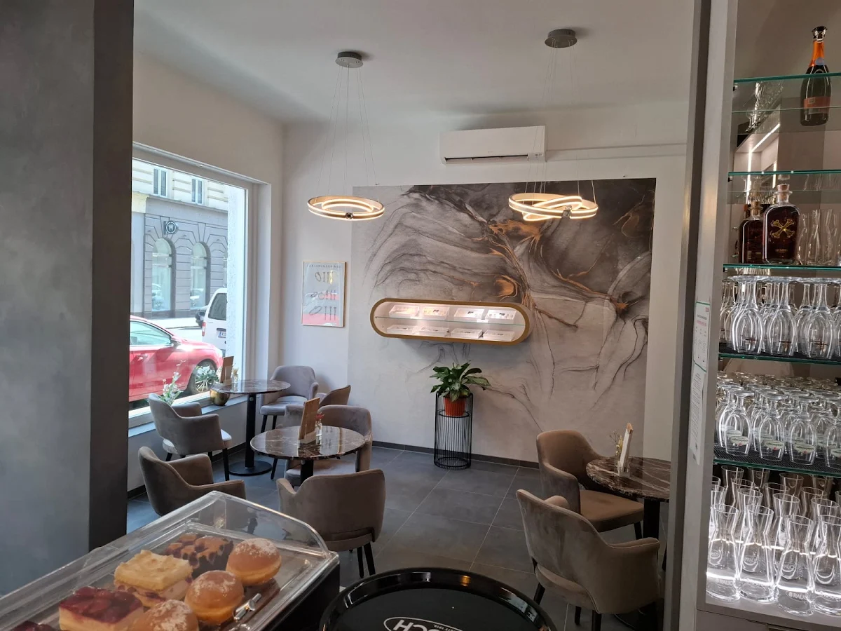 Cafe Ring 4 Two Titelbild
