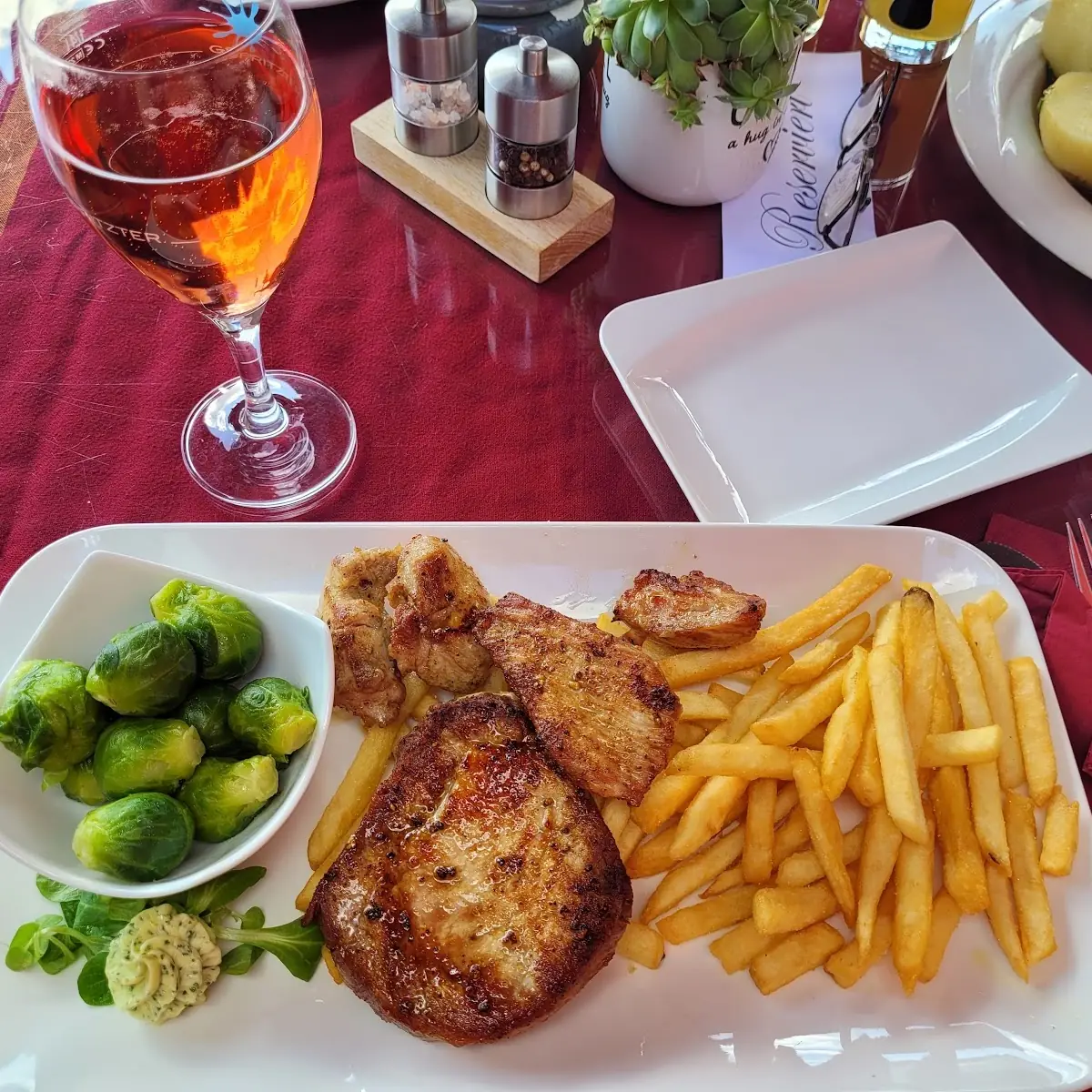 Essen und Trinken photo 1