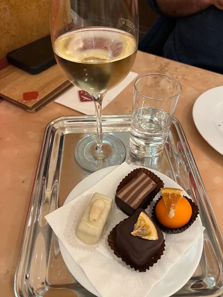 Essen und Trinken photo 3