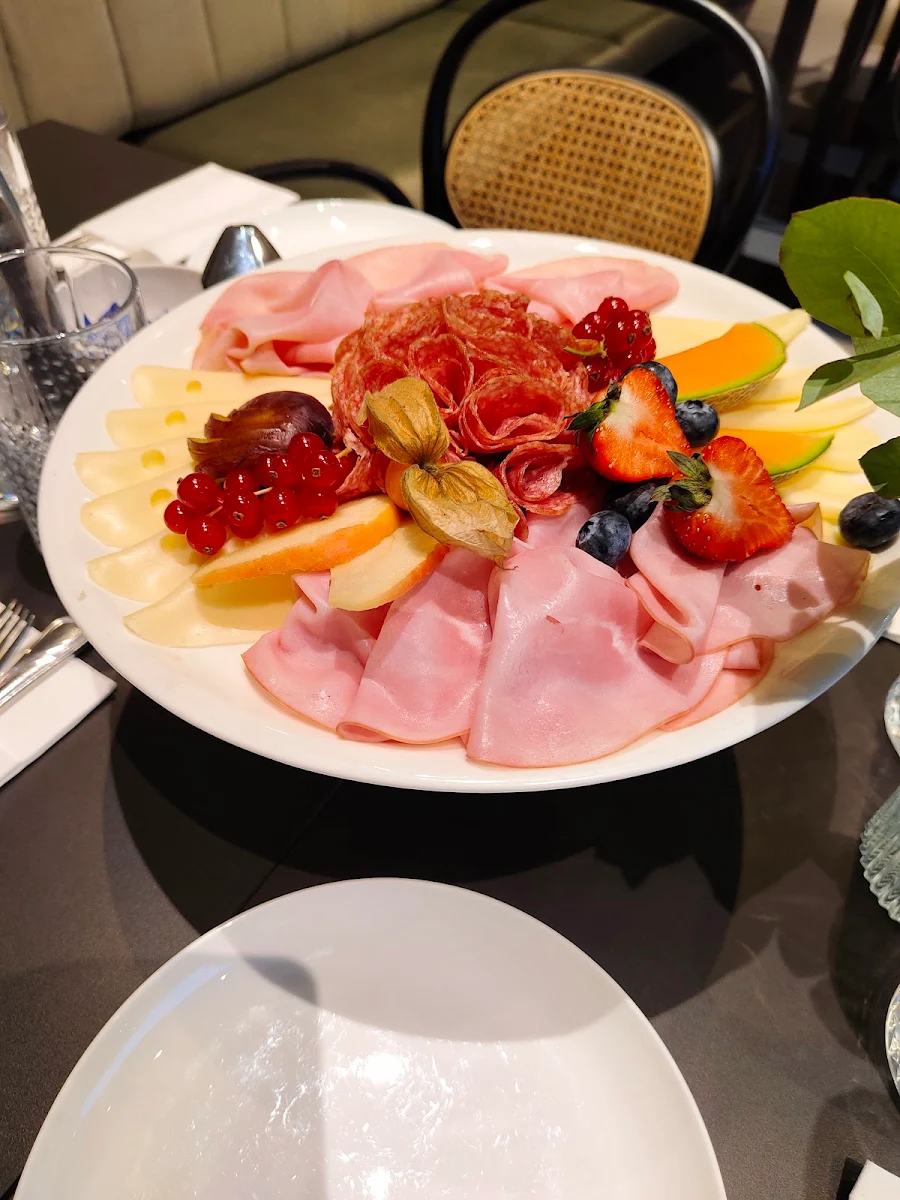Essen und Trinken photo 2