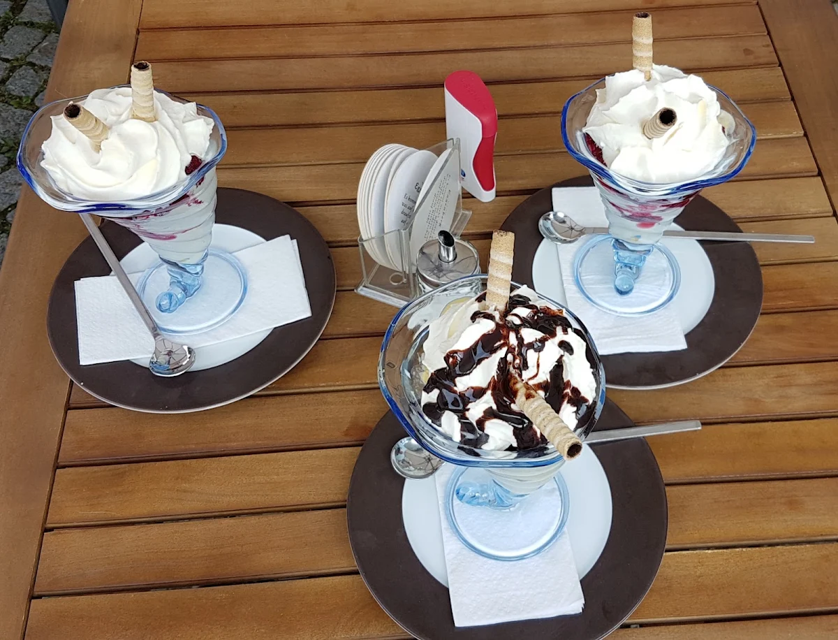 Essen und Trinken photo 1