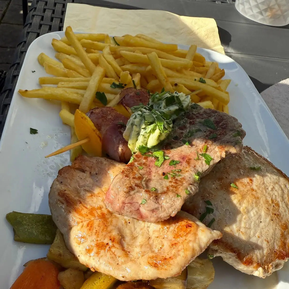 Essen und Trinken photo 1