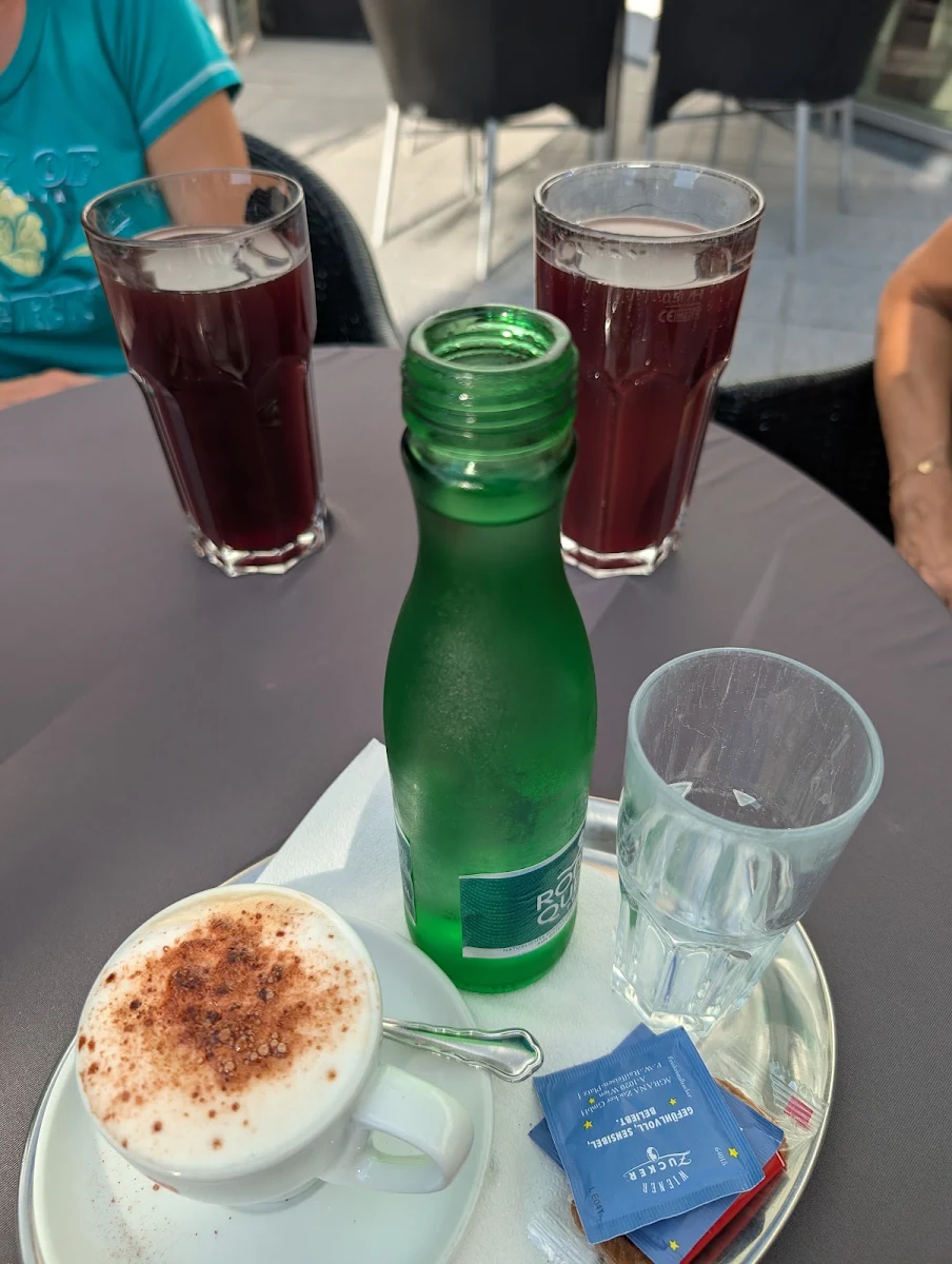Essen und Trinken photo 1