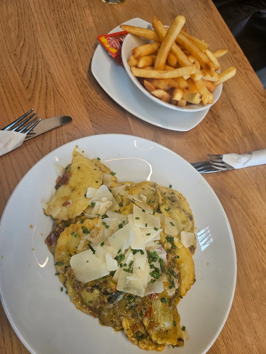 Essen und Trinken photo 2