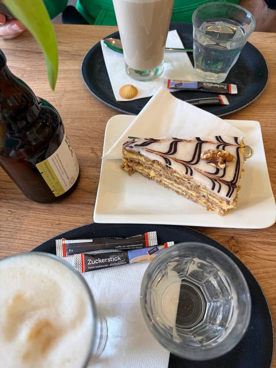 Essen und Trinken photo 3