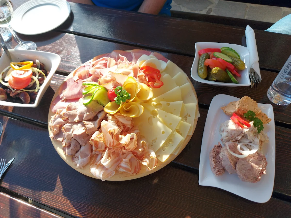 Essen und Trinken photo 2