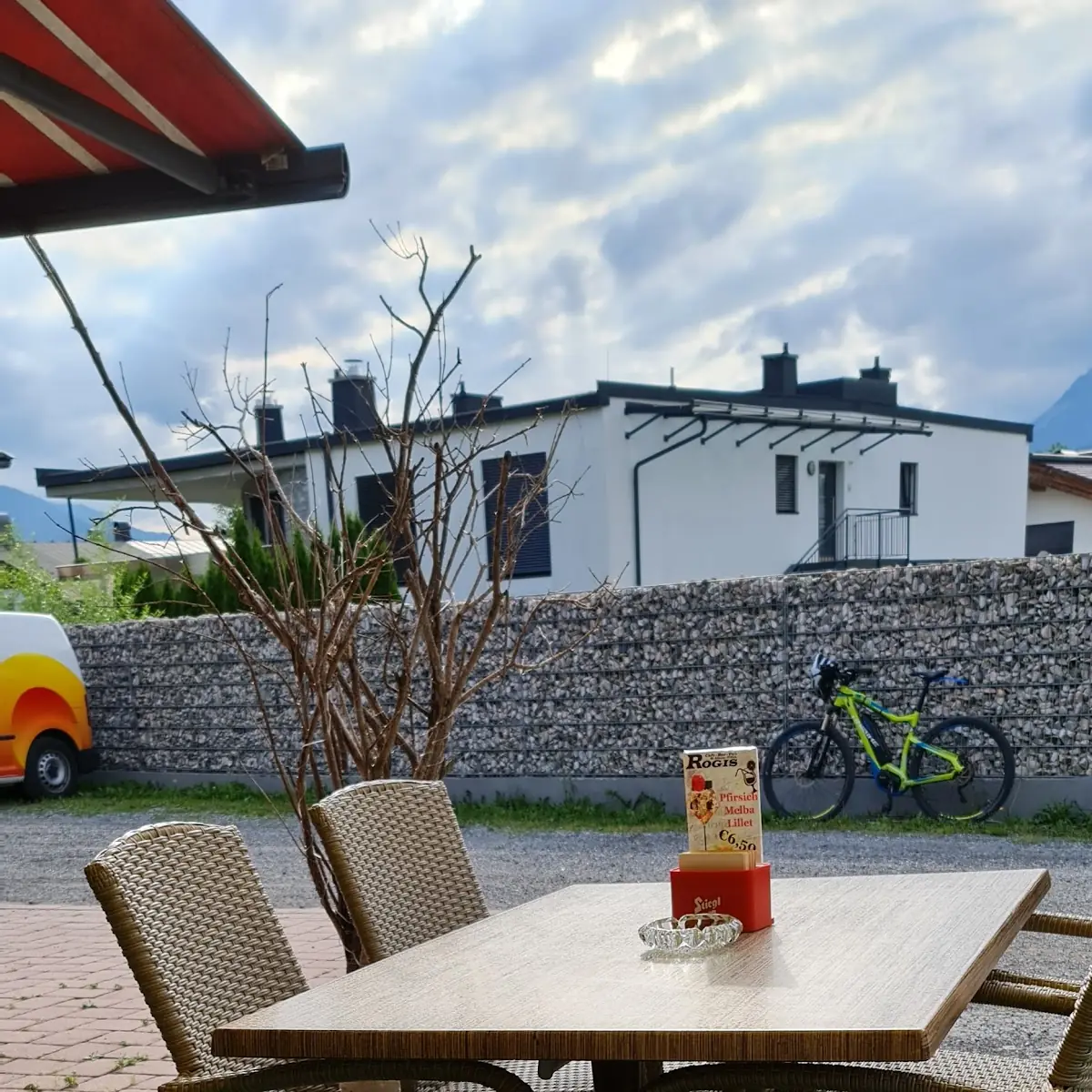 Essen und Trinken photo 3