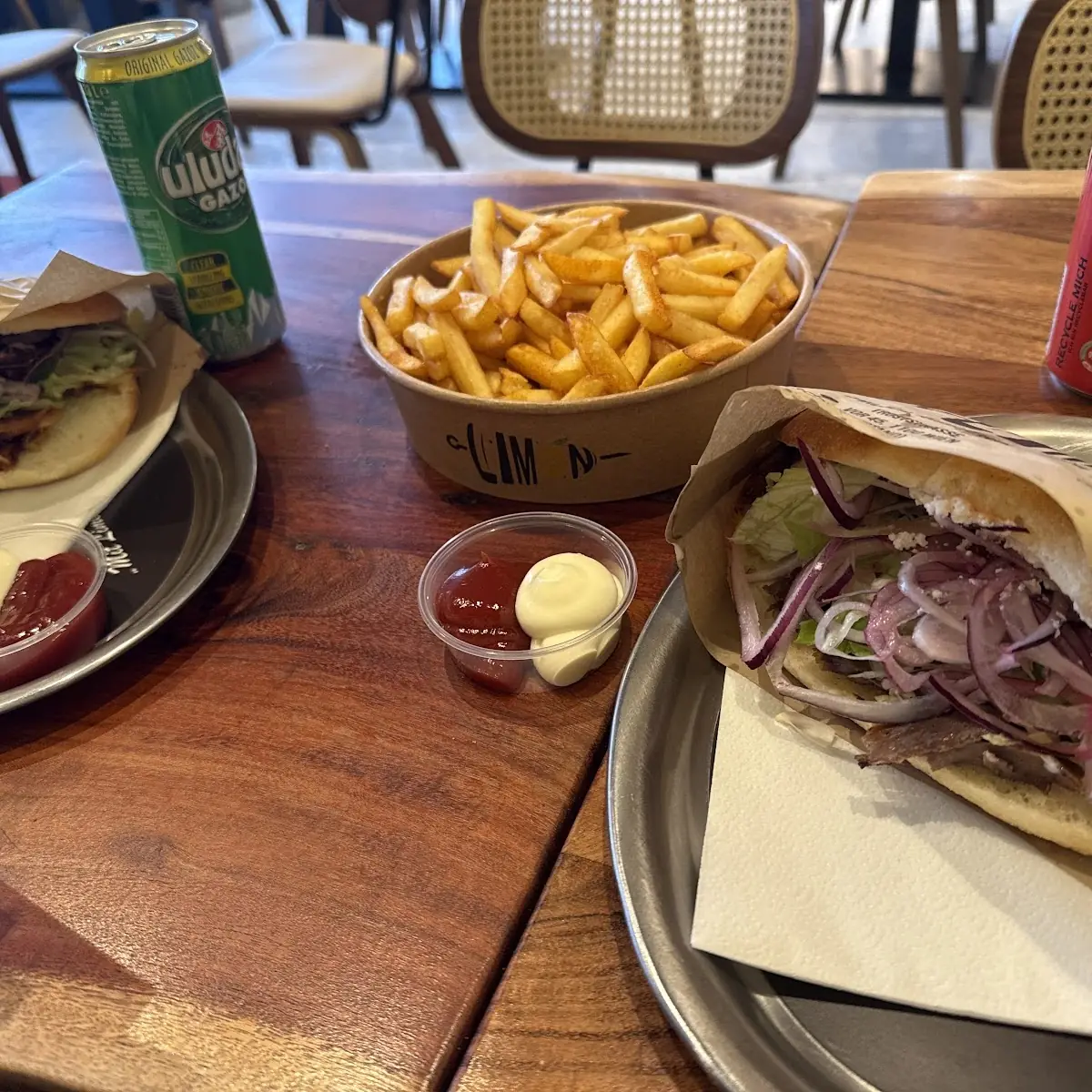 Essen und Trinken photo 1