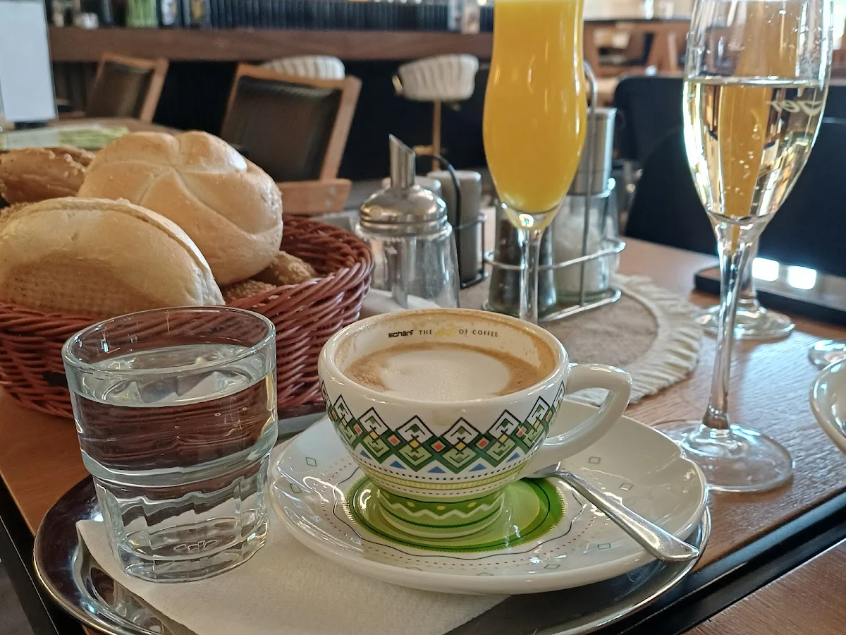 Essen und Trinken, Stadt-Cafe Groß-Enzersdorf