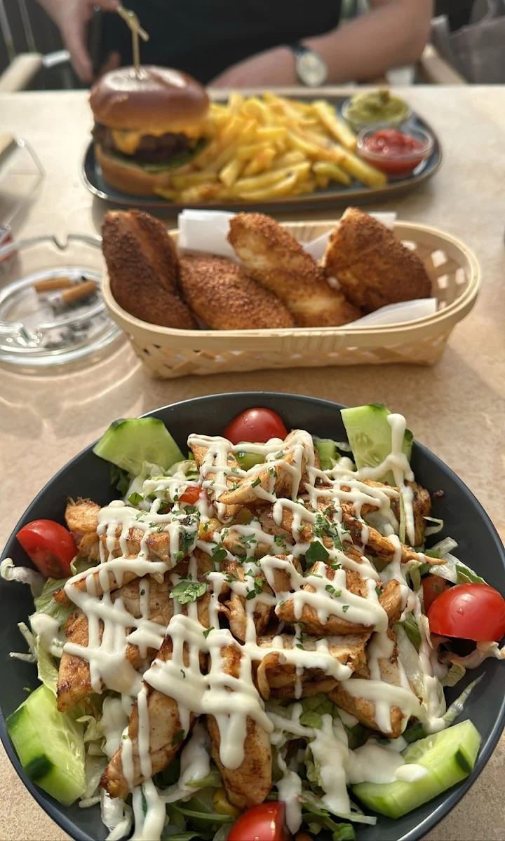 Essen und Trinken, Stadt-Cafe Groß-Enzersdorf